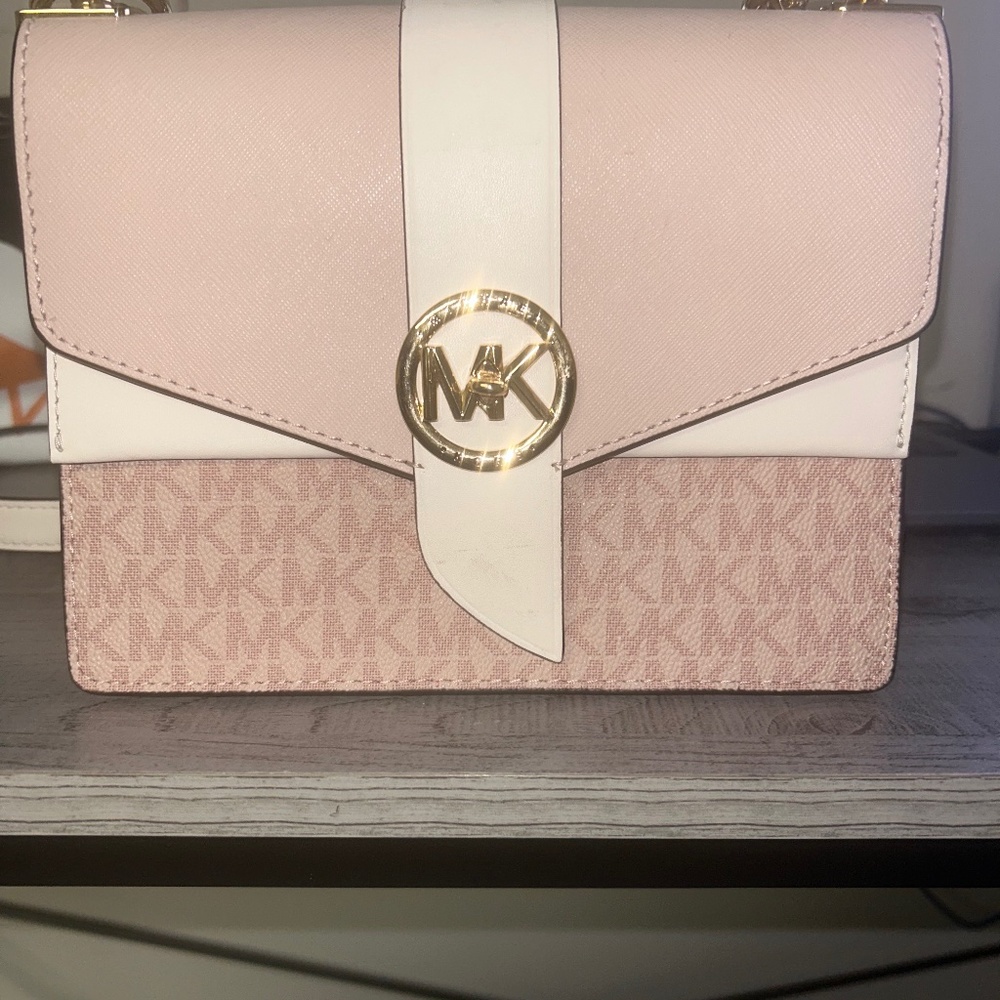 Michael Kors Greenwich